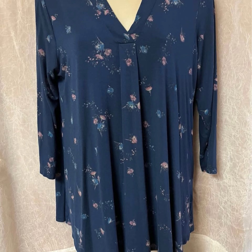 Croft & Barrow Navy Floral Tunic